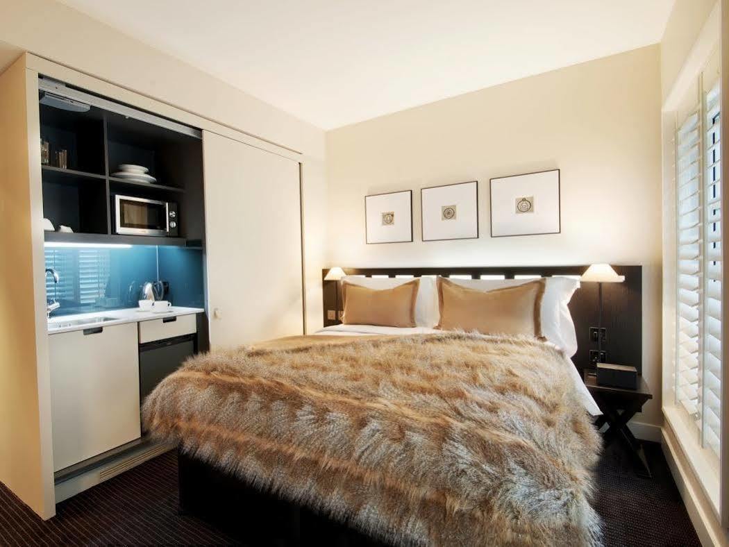 The Resident Soho Hotel London Exterior photo